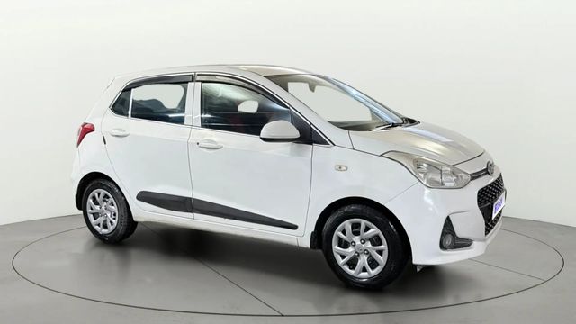 Second-hand 2017 Hyundai Grand i10 1.2 Kappa Era for sale in New Delhi