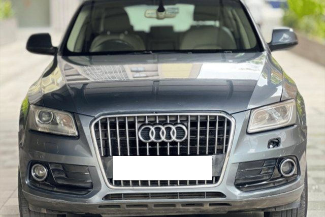 Audi Q5 2.0 TDI Second-hand 2014 Audi Q5 2.0 TDI for sale in Ahmedabad
