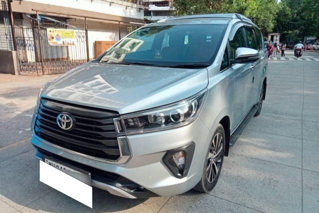 あい Used Toyota Innova Crysta Diesel Cars in Thane - Check 38 Second