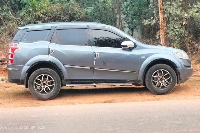 Mahindra XUV500 W8 AWD Second-hand 2013 Mahindra XUV500 W8 AWD for sale in Indore
