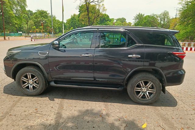 Toyota Fortuner 4X2 Diesel Second-hand 2023 Toyota Fortuner 4X2 Diesel for sale in Jabalpur