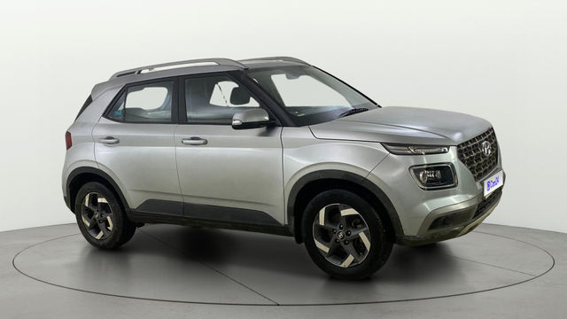 Second-hand 2021 Hyundai Venue SX Opt Diesel for sale in Thane