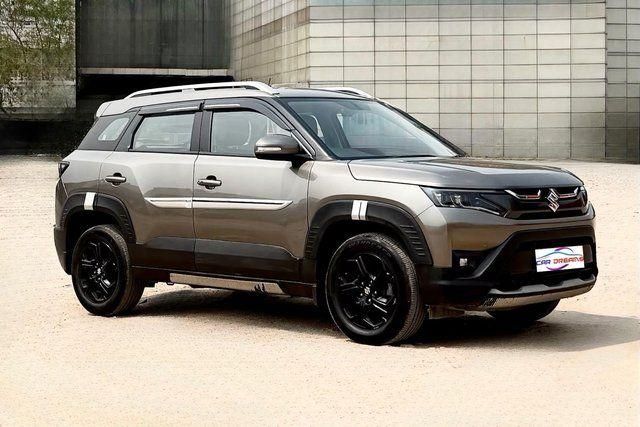 Second-hand 2023 Maruti Suzuki Brezza Zxi for sale in New Delhi
