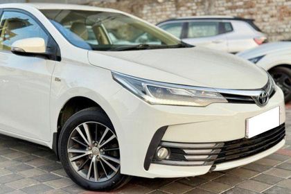 12 Used Toyota Corolla Altis