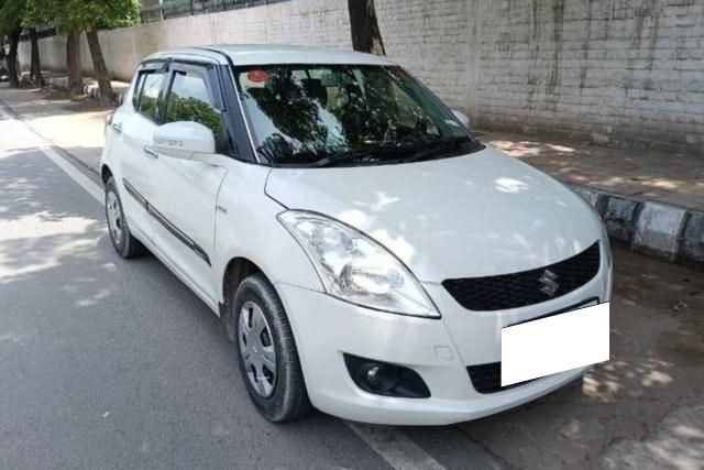 Second-hand 2012 Maruti Suzuki Swift VXI for sale in New Delhi