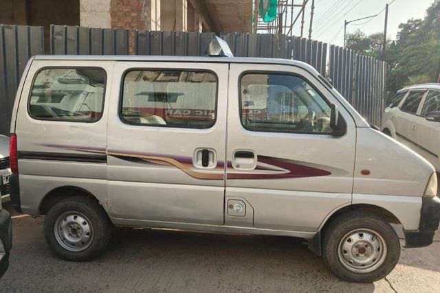 Second-hand 2010 Maruti Suzuki Eeco 5 Seater AC BSIV for sale in Indore