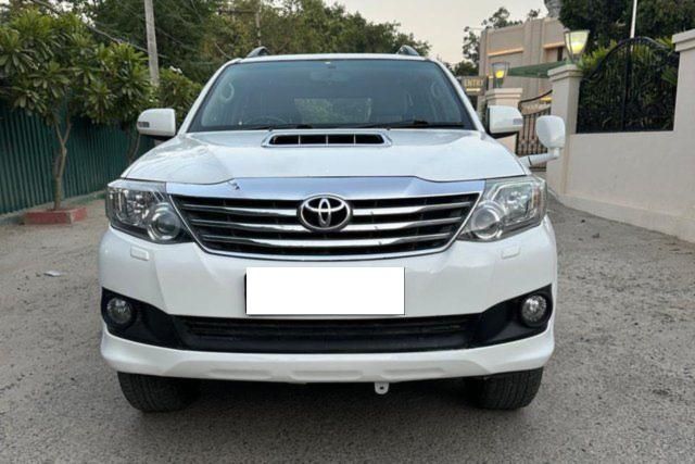 Toyota Fortuner 4x2 AT Second-hand 2014 Toyota Fortuner 4x2 AT for sale in Jalandhar