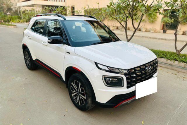 Hyundai Venue N Line N8 turbo DCT Second-hand 2023 Hyundai Venue N Line N8 turbo DCT for sale in Ahmedabad