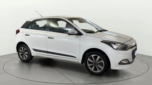 Second-hand 2014 Hyundai i20 Sportz Option 1.2 for sale in Greater Noida