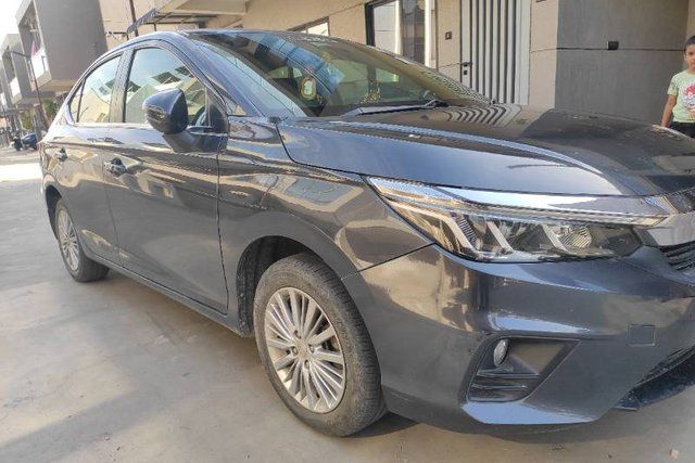 Honda City V MT Second-hand 2022 Honda City V MT for sale in Surat