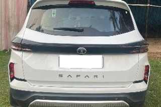 Used Tata Safari Pure Plus S Dark