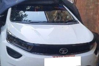 1 Used Tata Altroz in Amroha