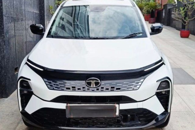 Second-hand 2025 Tata Curvv Creative S DCA for sale in New Delhi