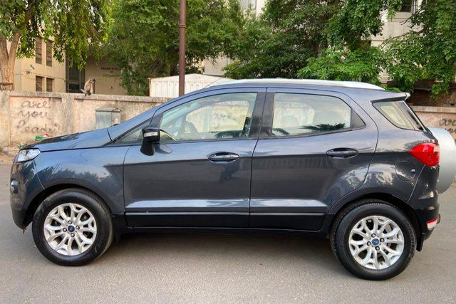 Second-hand 2014 Ford Ecosport 1.5 DV5 MT Titanium for sale in Ahmedabad