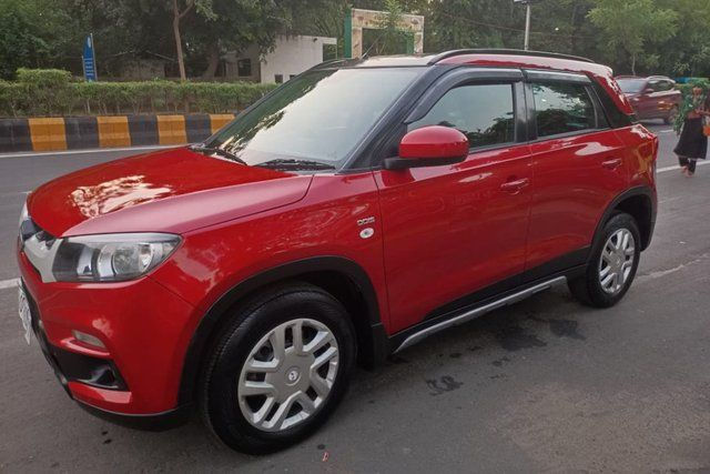 Second-hand 2017 Maruti Suzuki Vitara Brezza VDi Option for sale in Ahmedabad