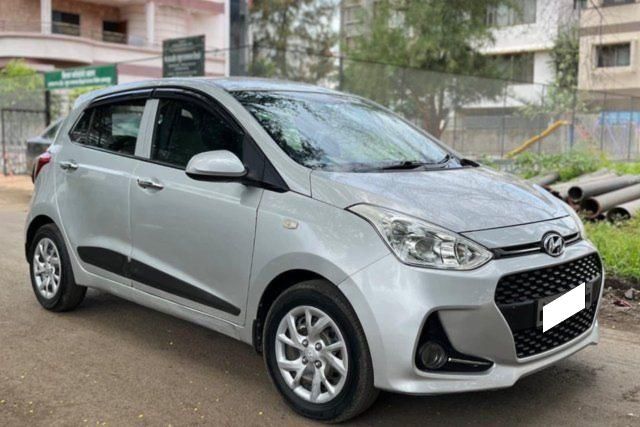 Second-hand 2017 Hyundai Grand i10 1.2 CRDi Magna for sale in Nashik