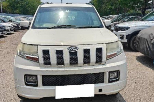 Mahindra TUV 300 mHAWK100 T8 Second-hand 2016 Mahindra TUV 300 mHAWK100 T8 for sale in New Delhi