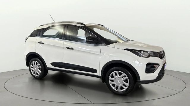 Tata Nexon 1.2 Revotron XM Second-hand 2020 Tata Nexon 1.2 Revotron XM for sale in Greater Noida