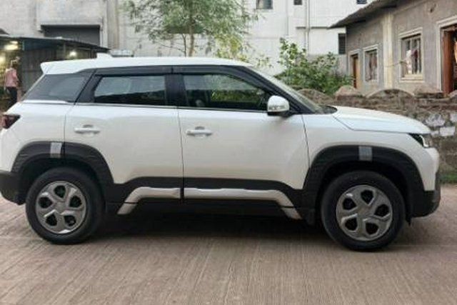 Maruti Suzuki Brezza Vxi CNG Second-hand 2024 Maruti Suzuki Brezza Vxi CNG for sale in Kolhapur