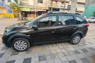 1 Used Honda BR V in Durg