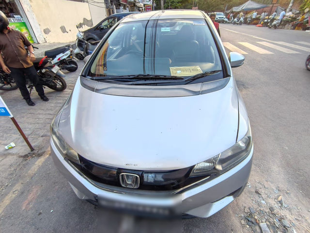 Second-hand 2017 Honda Jazz 1.2 V i VTEC for sale in Ghaziabad