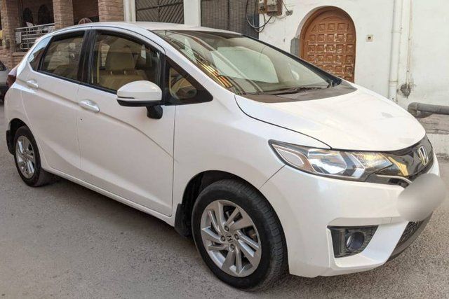 Honda Jazz 1.2 E i VTEC Second-hand 2016 Honda Jazz 1.2 E i VTEC for sale in Jodhpur