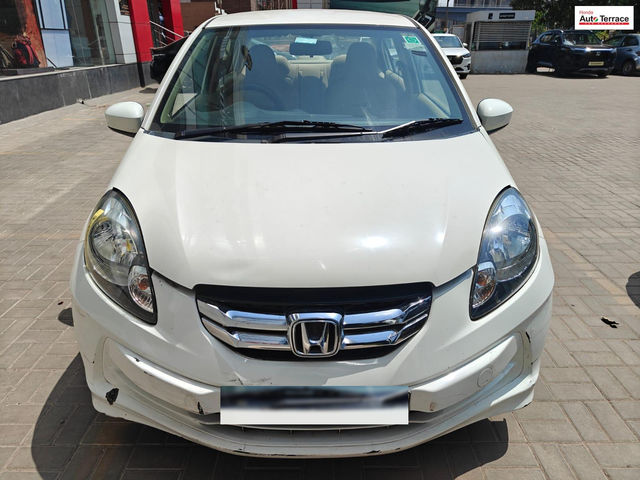 Honda Amaze E i-Vtech Second-hand 2015 Honda Amaze E i-Vtech for sale in Ahmedabad
