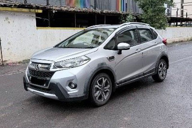 Honda WR-V i-DTEC VX Second-hand 2017 Honda WR-V i-DTEC VX for sale in Mumbai