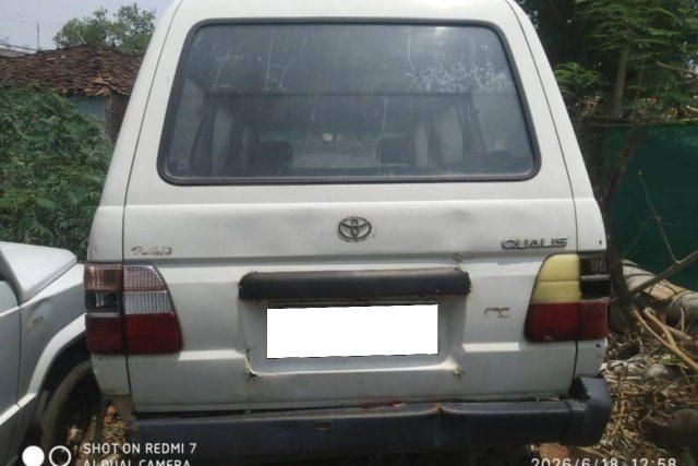 Toyota Qualis RST Second-hand 2004 Toyota Qualis RST for sale in Raisen