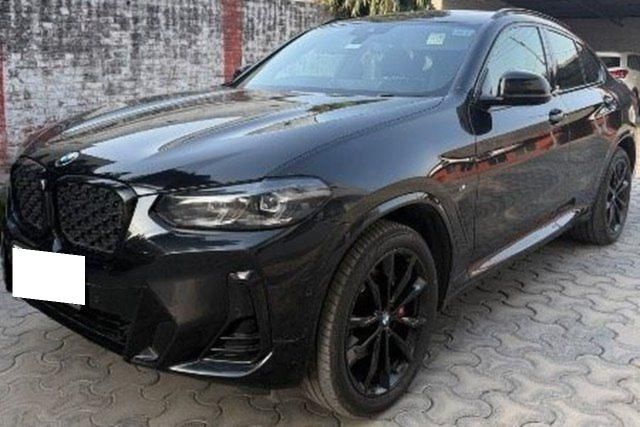 BMW X4 xDrive30i M Sport Black Shadow edition Second-hand 2022 BMW X4 xDrive30i M Sport Black Shadow edition for sale in Meerut