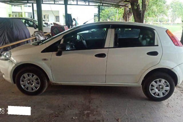 Fiat Punto 1.3 Active Second-hand 2014 Fiat Punto 1.3 Active for sale in Rupnagar