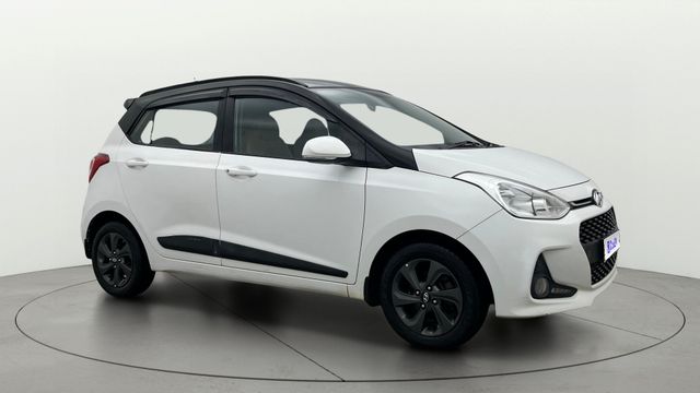Hyundai Grand i10 1.2 Kappa Sportz Dual Tone Second-hand 2019 Hyundai Grand i10 1.2 Kappa Sportz Dual Tone for sale in Bangalore