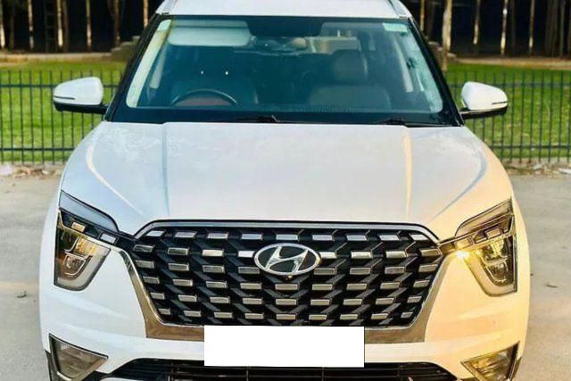 Second-hand 2021 Hyundai Alcazar 1.5 Signature (O) 7-Seater Diesel AT for sale in Ahmedabad