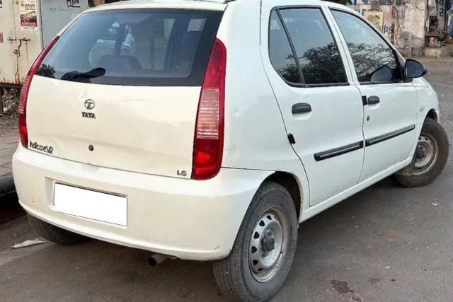Tata Indica V2 LS Second-hand 2015 Tata Indica V2 LS for sale in Ahmedabad