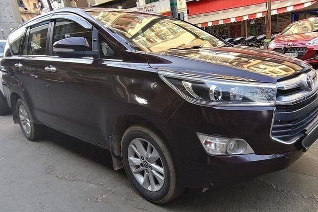 Toyota Innova Crysta 2.4 VX MT BSIV Second-hand 2017 Toyota Innova Crysta 2.4 VX MT BSIV for sale in Mira Road