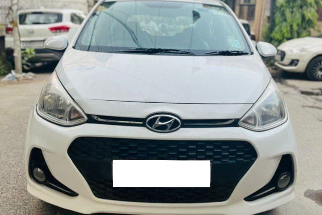 Second-hand 2017 Hyundai Grand i10 Magna for sale in New Delhi