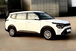 Used Kia Carens Premium BSVI