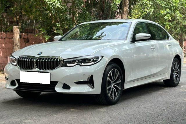BMW 3 Series Long Wheelbase 330 Li Luxury Line Second-hand 2021 BMW 3 Series Long Wheelbase 330 Li Luxury Line for sale in New Delhi
