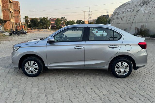 Honda Amaze 2nd Gen S Second-hand 2024 Honda Amaze 2nd Gen S for sale in Mohali