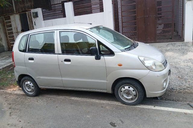 Maruti Suzuki Zen Estilo LXI Second-hand 2013 Maruti Suzuki Zen Estilo LXI for sale in New Delhi