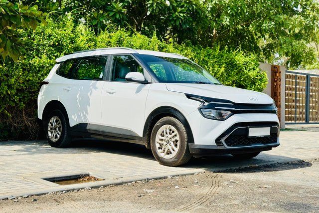 Second-hand 2023 Kia Carens Prestige Diesel BSVI for sale in Ahmedabad