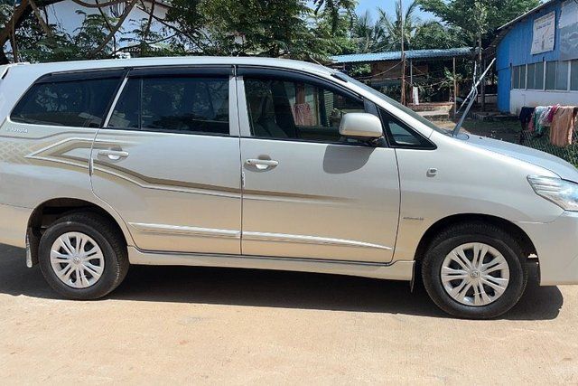 Second-hand 2014 Toyota Innova 2.5 G (Diesel) 7 Seater BS IV for sale in Bangalore