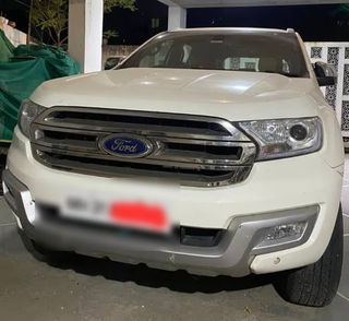 Used Ford Endeavour 3.2 Titanium AT 4X4