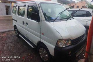 27 Used Maruti Eeco in Nashik