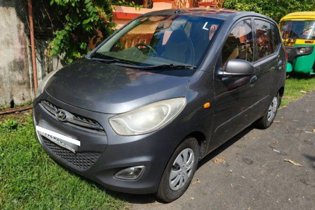 Second-hand 2012 Hyundai i10 Magna for sale in Kalyani