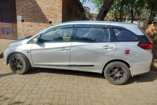 Honda Mobilio E i-VTEC Second-hand 2014 Honda Mobilio E i-VTEC for sale in Kanpur