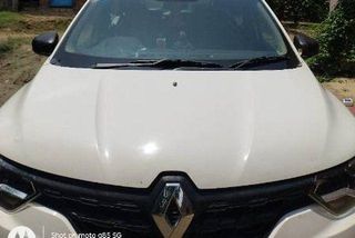 2 Used Renault Triber in Basti