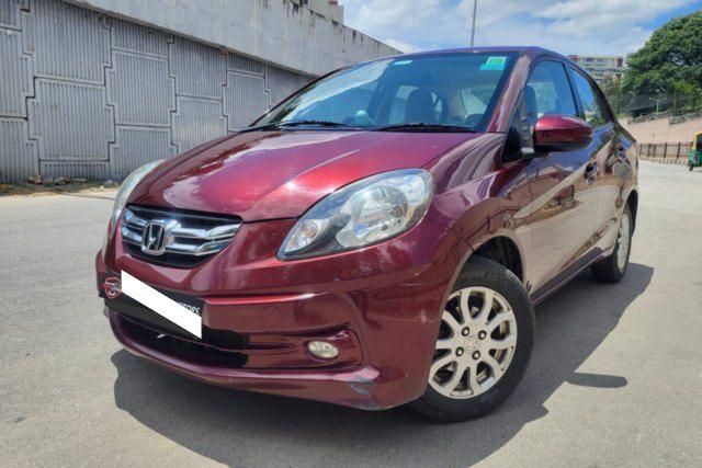 Second-hand 2015 Honda Amaze VX AT i-Vtech for sale in Bangalore