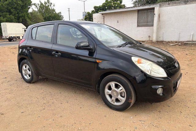 Second-hand 2009 Hyundai i20 Asta for sale in Ahmedabad