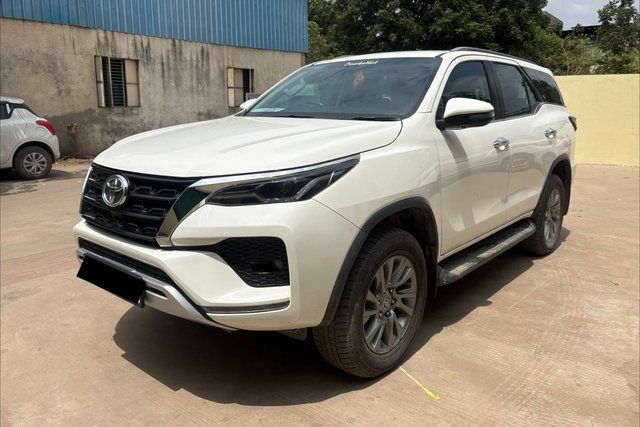 Toyota Fortuner 4X4 Diesel AT Second-hand 2025 Toyota Fortuner 4X4 Diesel AT for sale in Ahmedabad